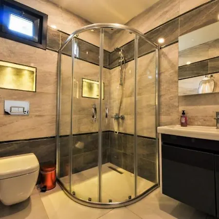 Sleeps 5, Private Pool - Awz 299, 1 *